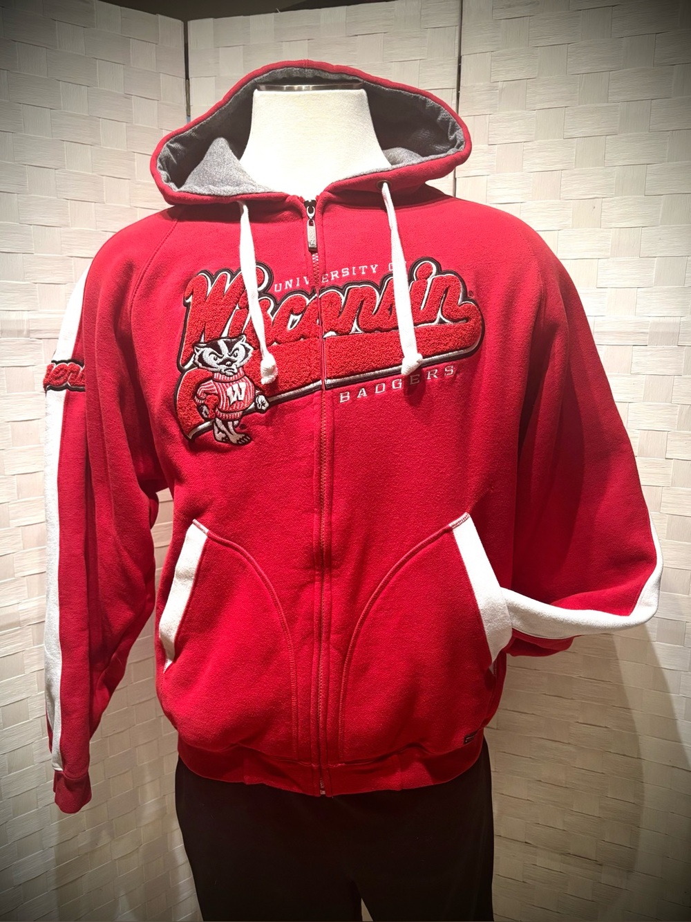 University of Wisconsin Badgers Men’s Red Zip Hoodie. Size Large